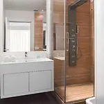 Dilman Luxury Bed & Breakfast
