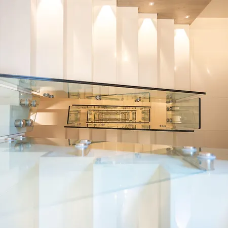 לינה וארוחת בוקר Dilman Luxury
