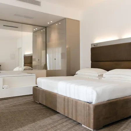 Dilman Luxury Bed & Breakfast 4*