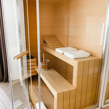 Dilman Luxury 4* Bari