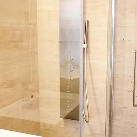 Dilman Luxury 4* בארי