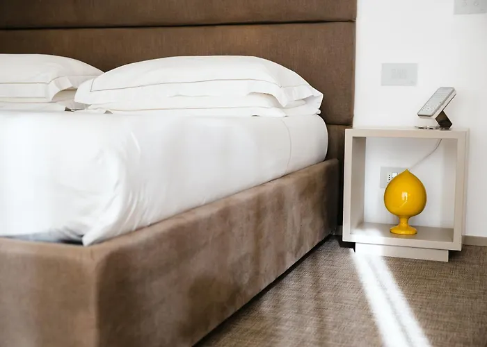 Dilman Luxury 4* باري