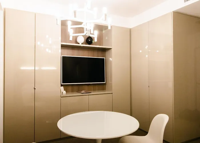 Dilman Luxury 4* باري