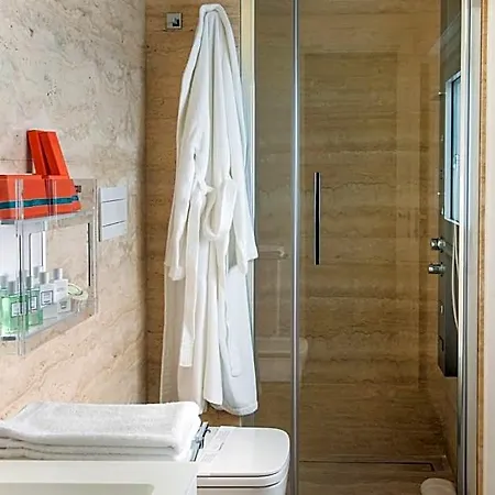 فندق مبيت وإفطار Dilman Luxury 4*