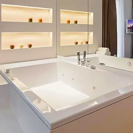 Dilman Luxury Bed and breakfast 4*