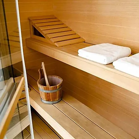 Dilman Luxury Bed and breakfast 4*