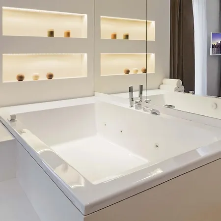 Dilman Luxury 4* Bari