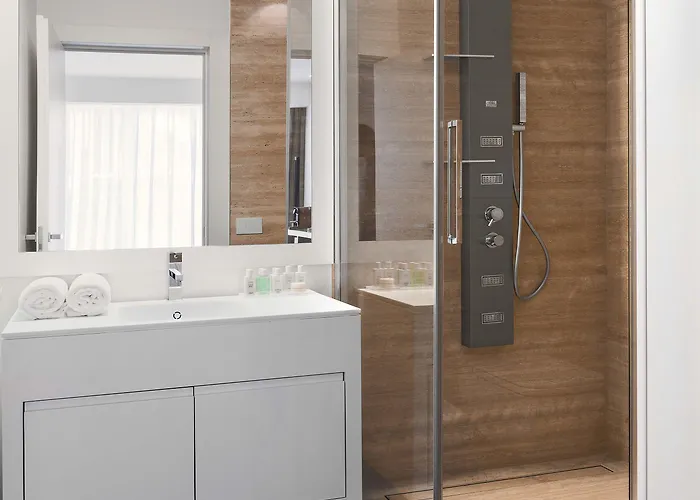 Dilman Luxury 4* בארי