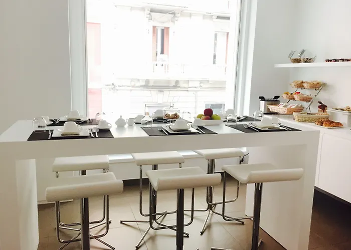 לינה וארוחת בוקר Dilman Luxury