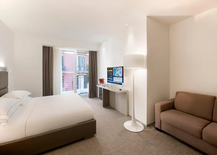 לינה וארוחת בוקר Dilman Luxury