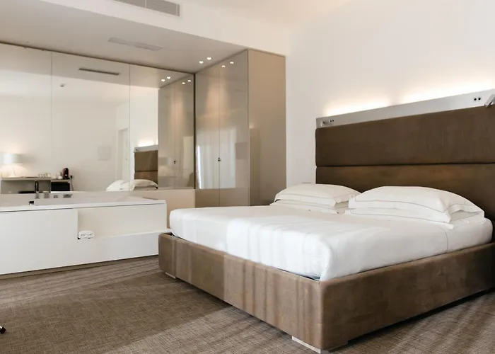 Dilman Luxury Bed and Breakfast 4*