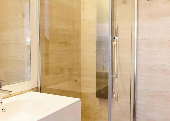 Dilman Luxury Bed and Breakfast 4*
