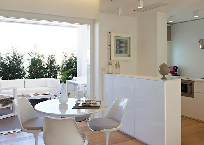 Dilman Luxury לינה וארוחת בוקר